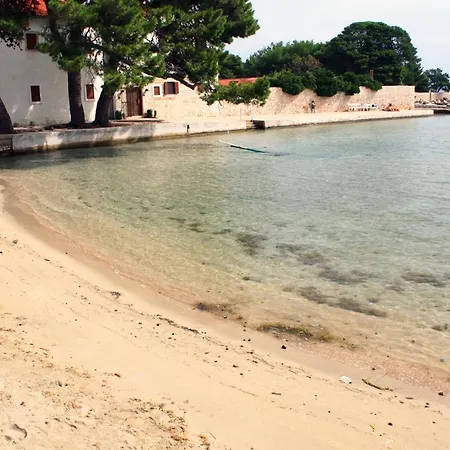 Family Friendly Seaside Apartments Ugljan - 828 *