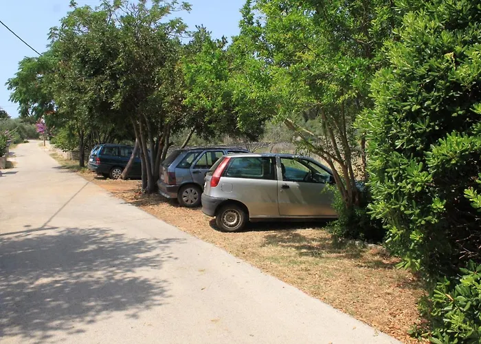 Family Friendly Seaside - 828 * Ugljan